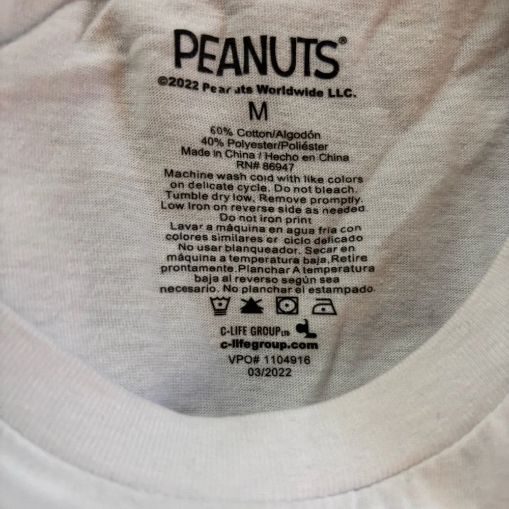 Peanuts Short Sleeve White T-Shirt Embroidered Snoopy Smile Face Size Medium